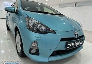 Toyota Prius C CVT 2015 Blue Push Start